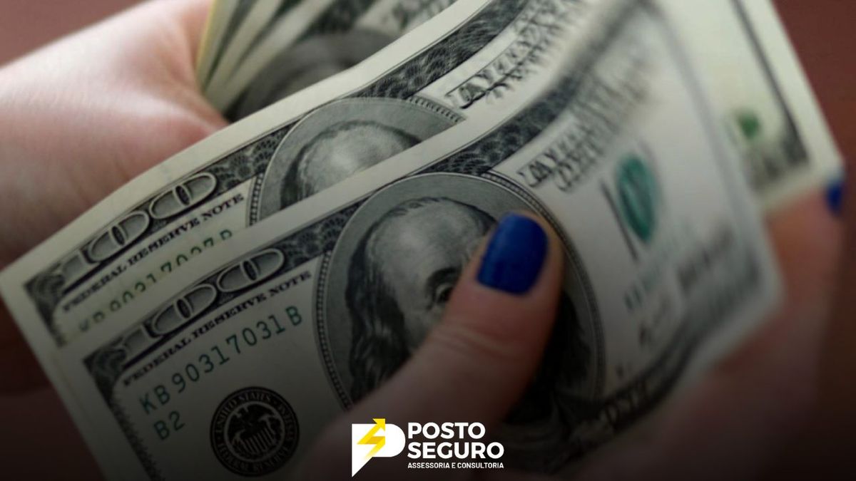 Dólar fecha em alta após avanço no exterior e elevação das taxas dos Treasuries