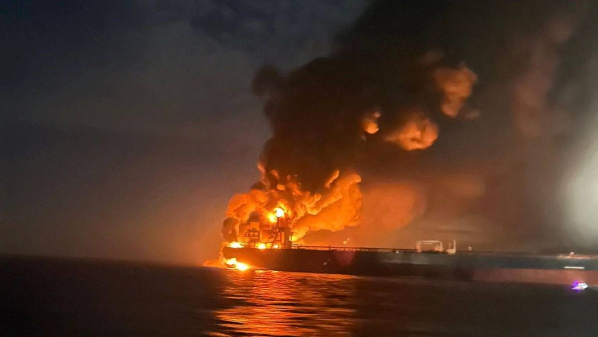 Ucrânia atinge dois navios-tanque russos com drones no Mar Negro