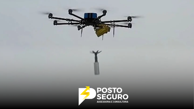 Ucrânia lança ataques com drones contra refinaria de petróleo russa.