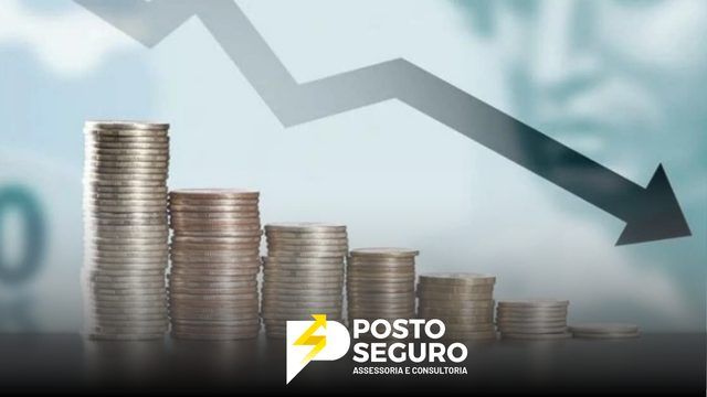 Dólar despenca com alta da economia brasileira e risco de recessão nos EUA -