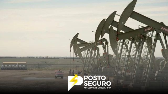 Petróleo sobe apoiado por demanda firme e à espera de desdobramentos Rússia-Ucrânia