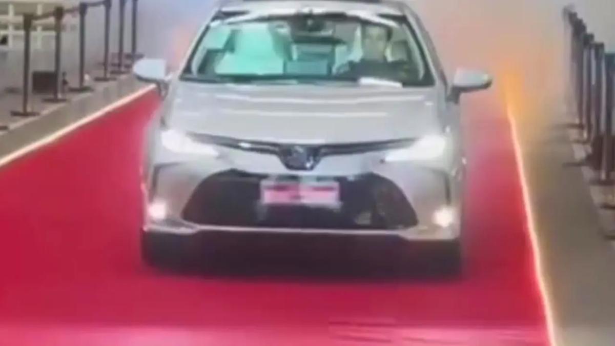 Toyota produz último Corolla em Indaiatuba e faz cerimônia de despedida da fábrica