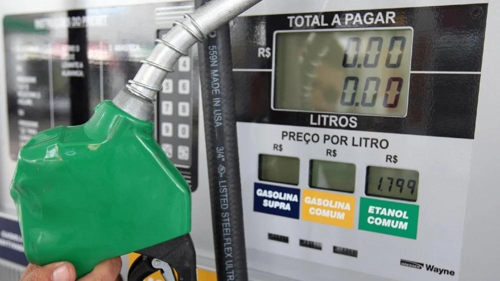 MME convoca CNPE para aumento do etanol na gasolina
