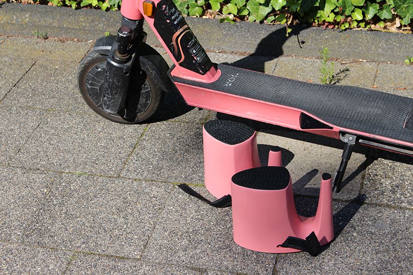 Image title for Lady Scooter