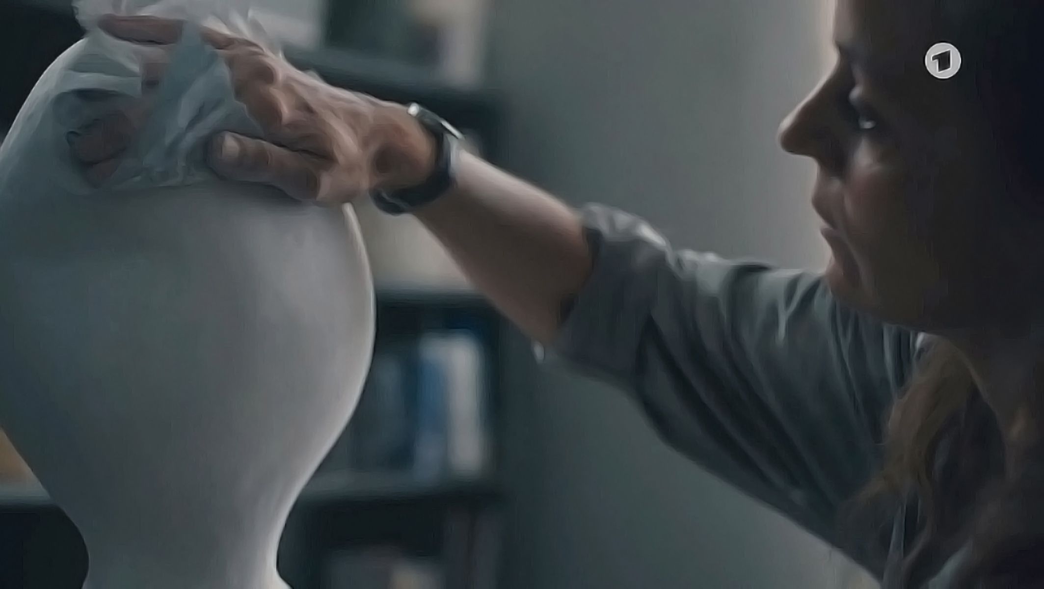 Image title for Homunkulus: Tatort "Loss of control"