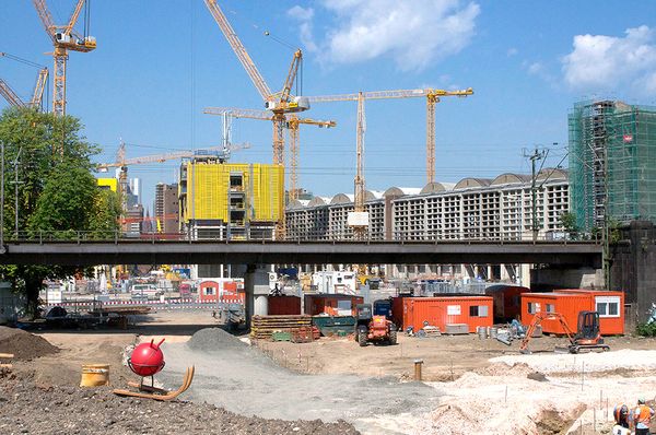 Cover image for Toboggans on building sites