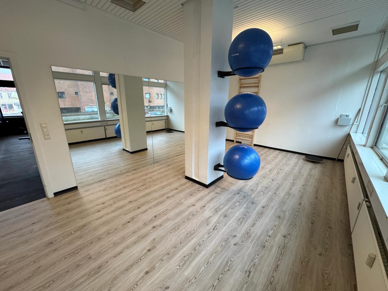 Gallery image 12