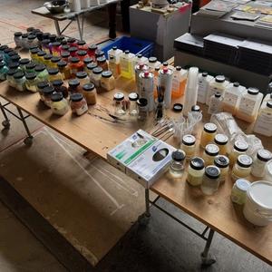Farben herstellen mit verschiedenen Bindemitteln
