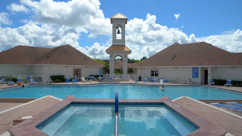 Pool and spa area behind clubhouse.