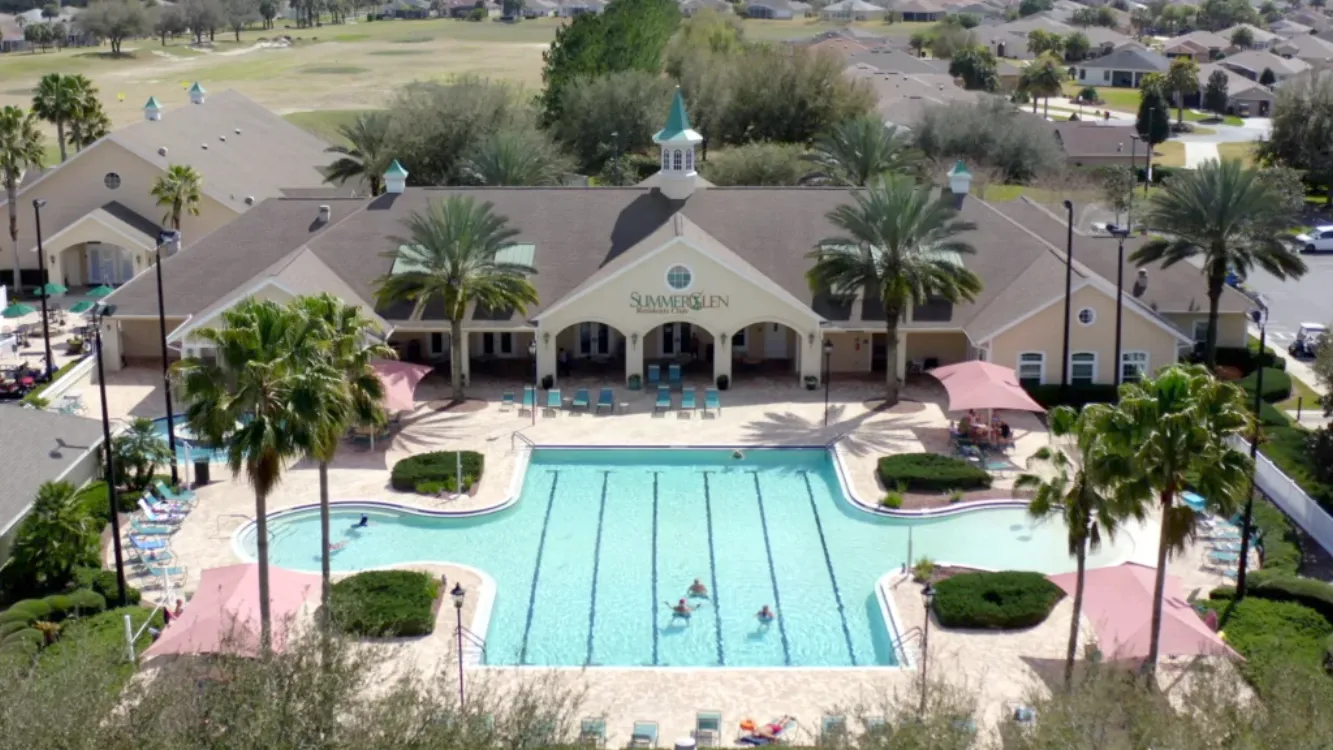 Ariel view of the SummerGlen clubhouse