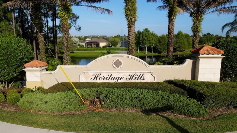 Monument sign at the entrance of Heritage Hills.