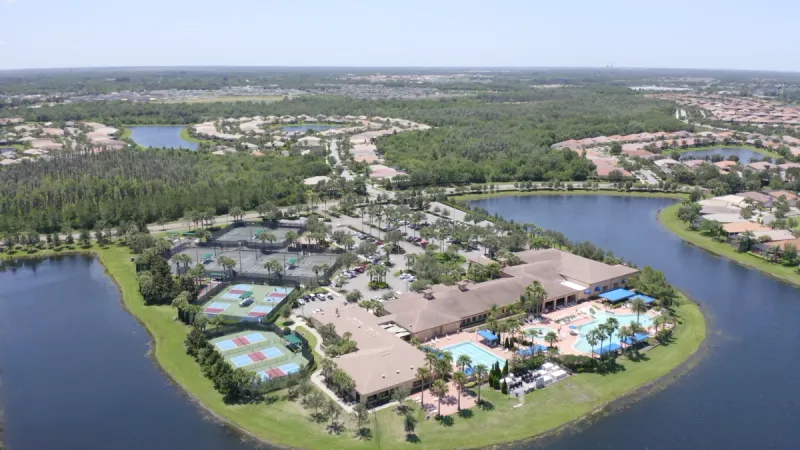 Aerial view of Valencia Lakes amenities, clubhouse and pool.
