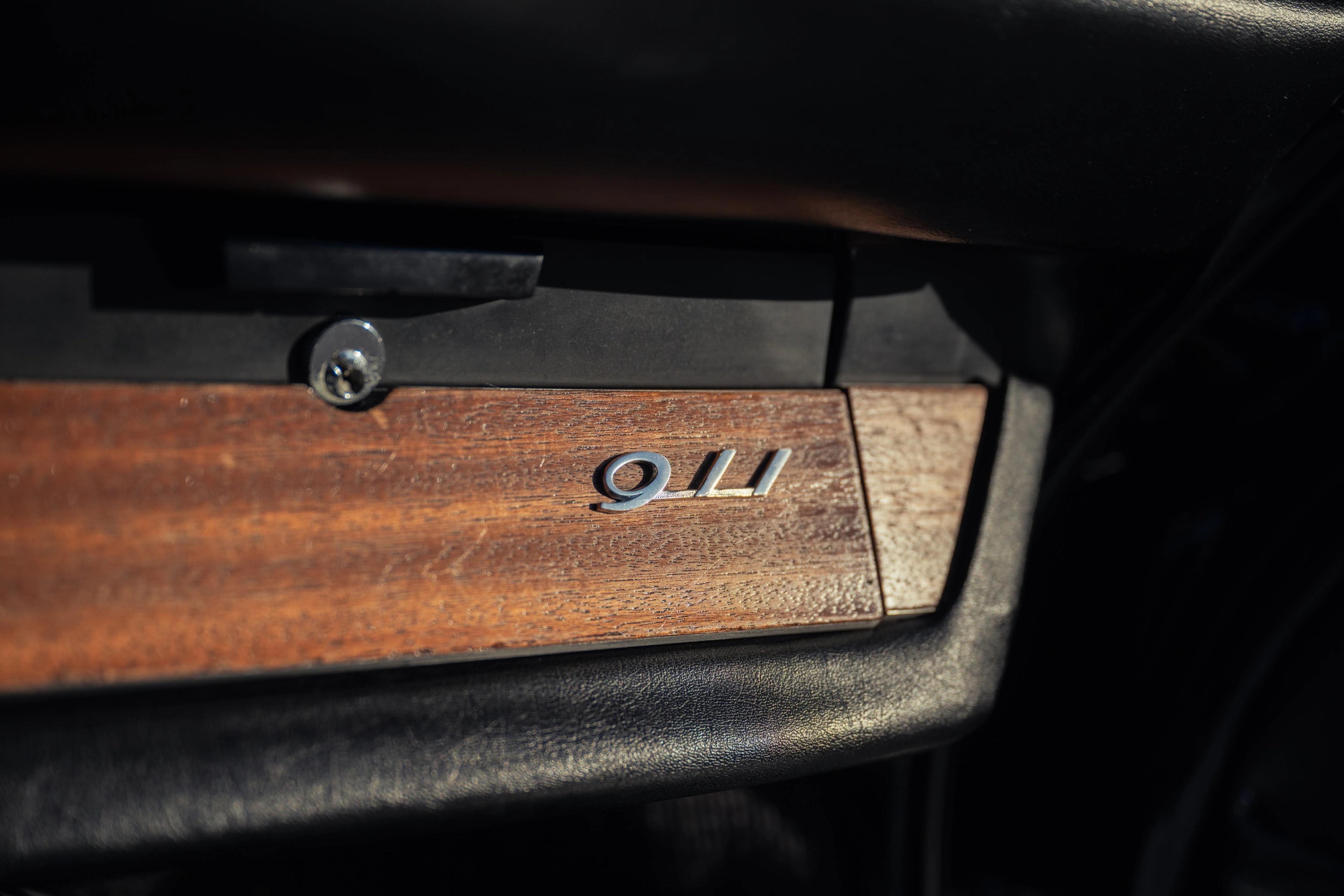 1965 Porsche 911 — photo 36
