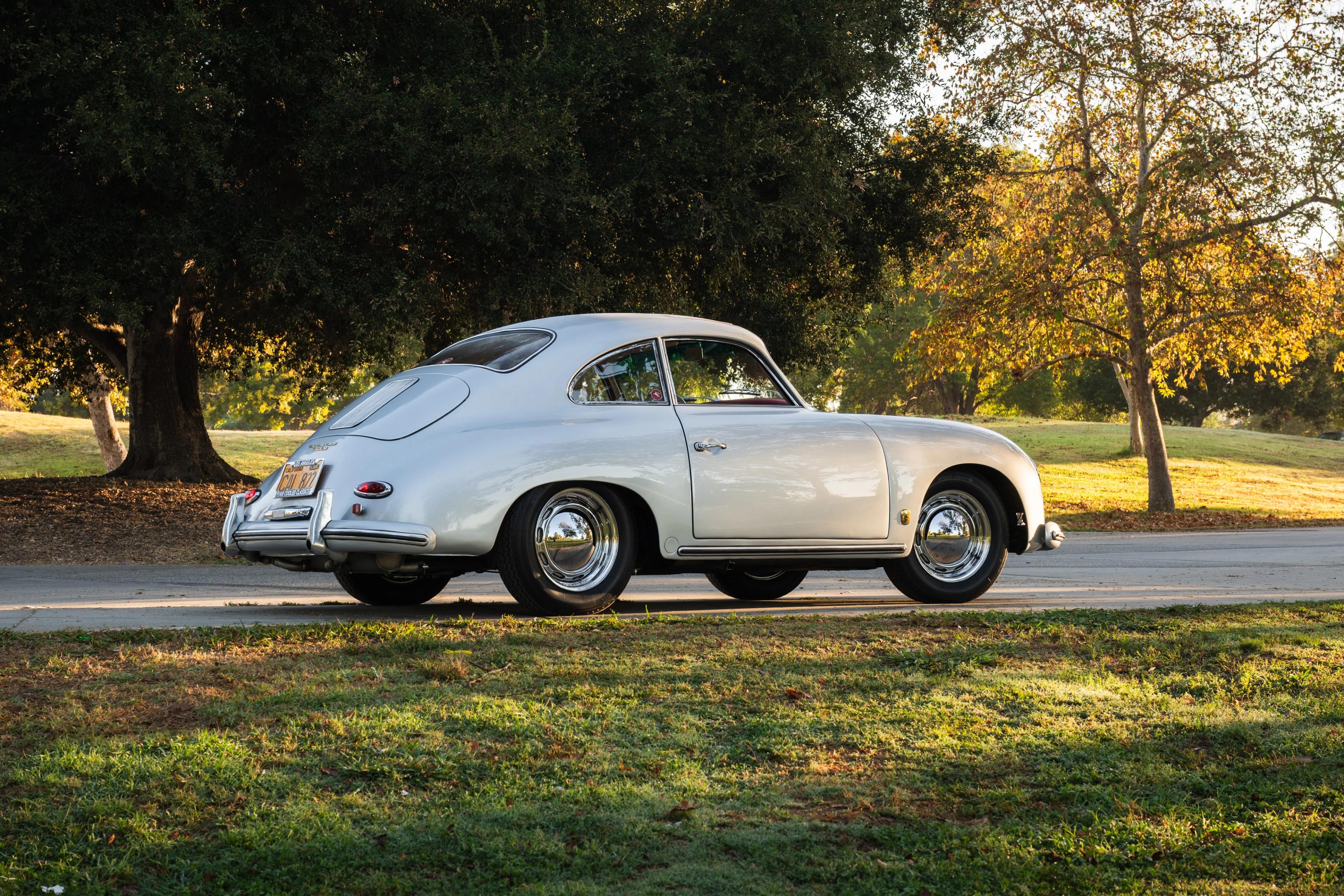 1959 Sunroof Coupe — photo 4