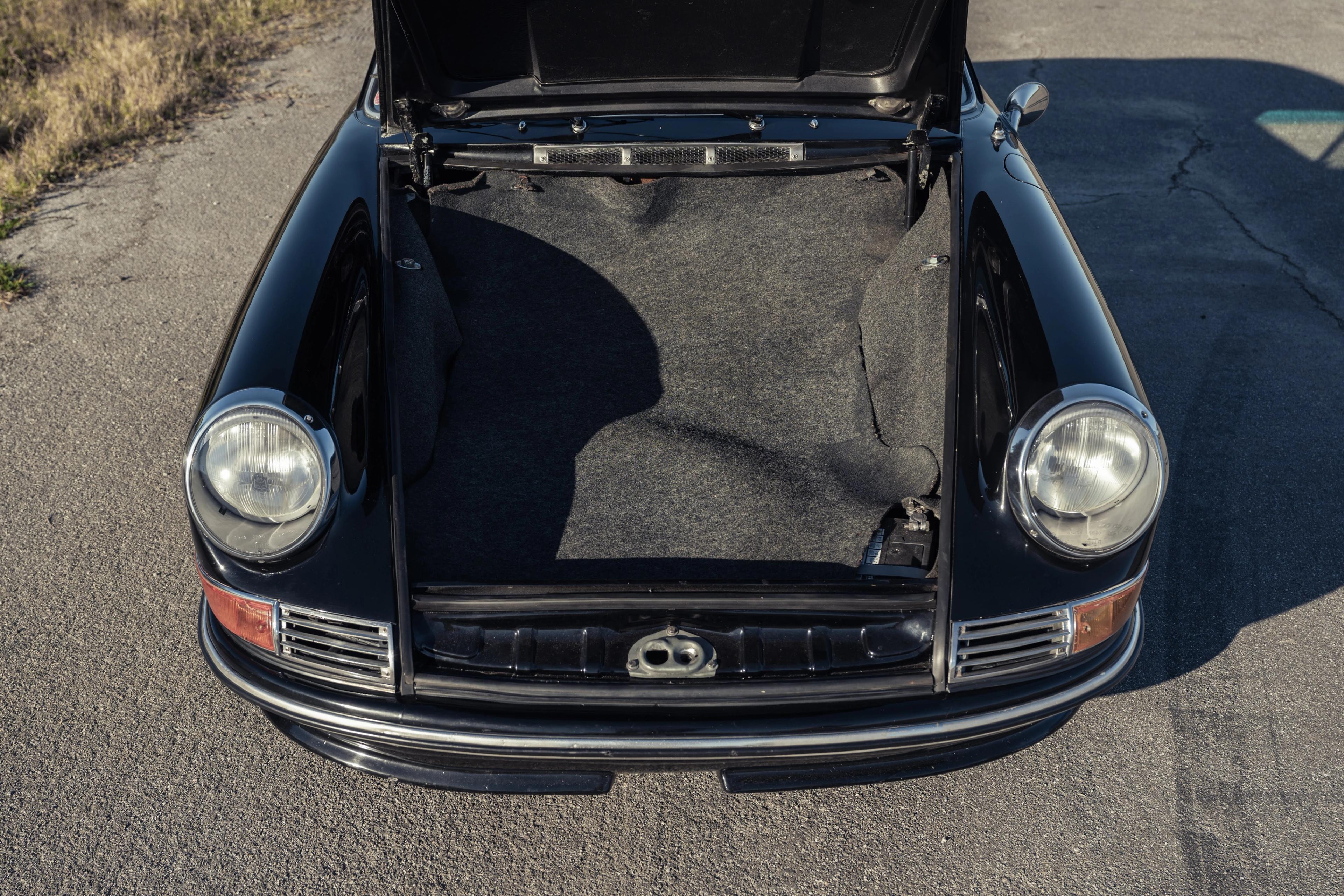 1965 Porsche 911 — photo 23