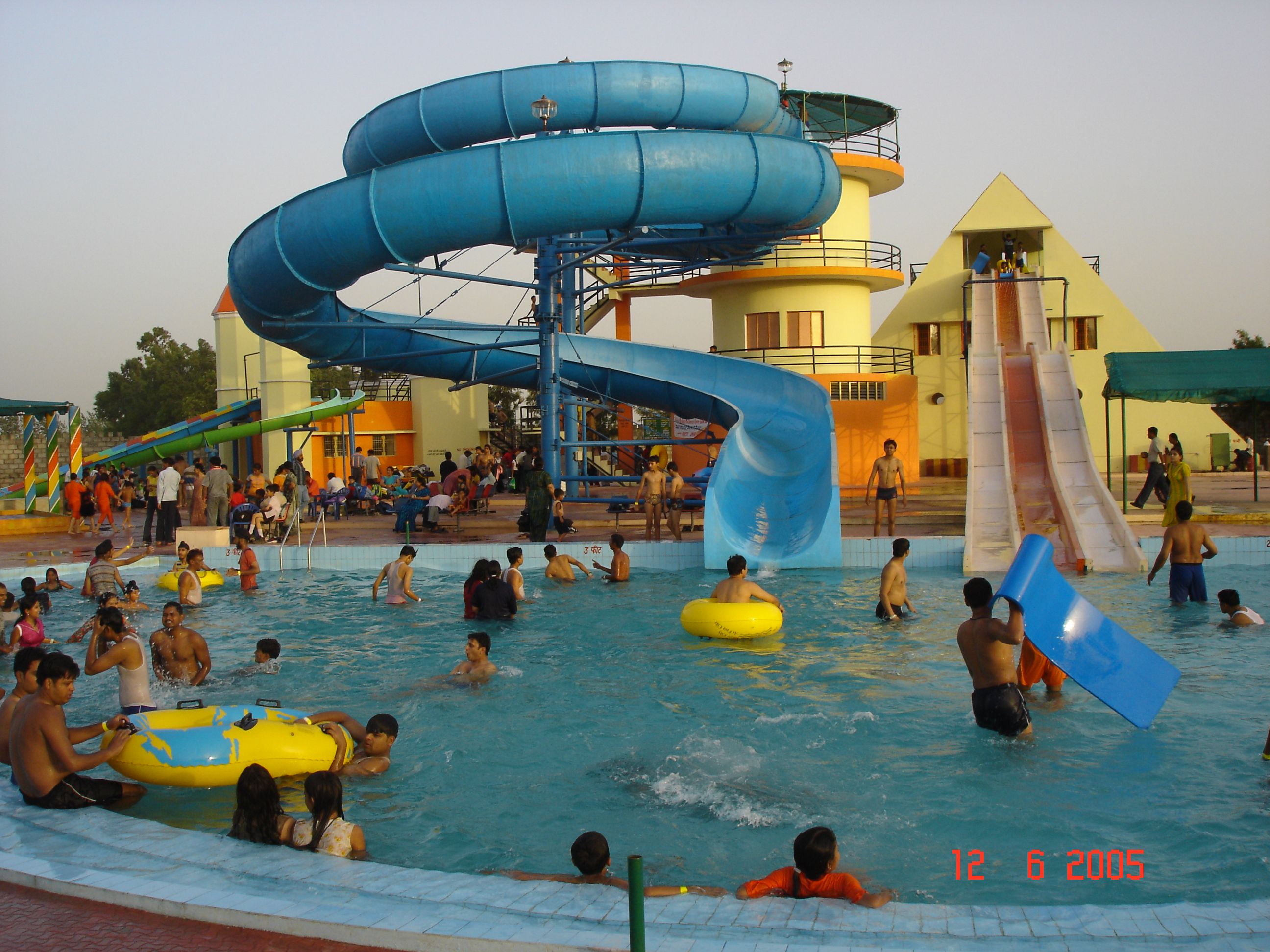 Blue slide and pool at Funcity Bareilly at Funcity Bareilly Banquet Lawns
