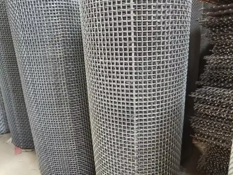 Crimped Woven Wire Mesh reference image for KAIFIL product page