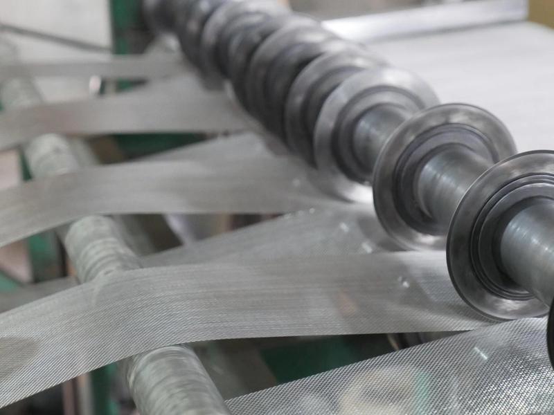 Extruder screen pack sized for breaker plate OD verification