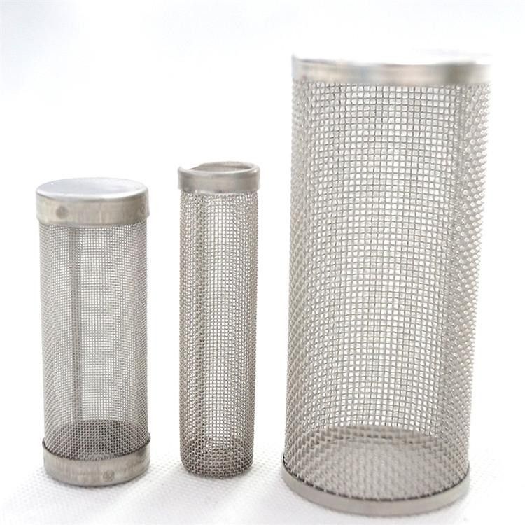 Stainless steel pleated filter cartridge for beverage polish