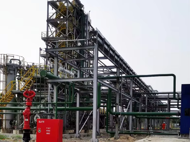 Large stainless steel mesh strainer basket for industrial filtration