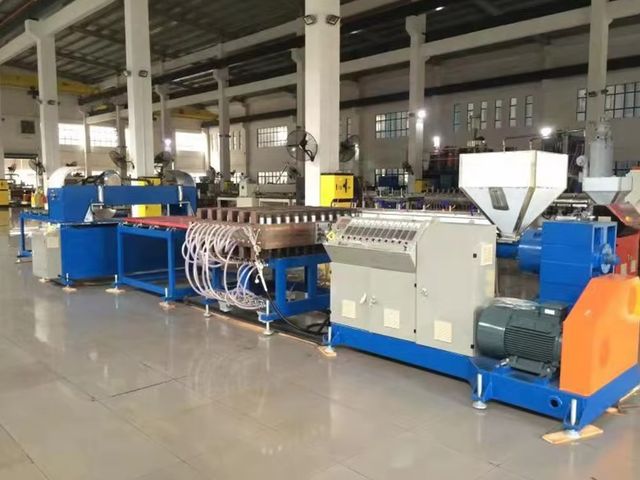 Extruder screen discs prepared for mesh inspection