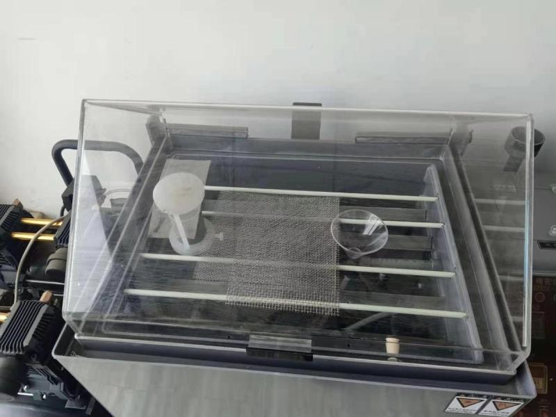 Coarse stainless woven mesh panel for vibratory screening