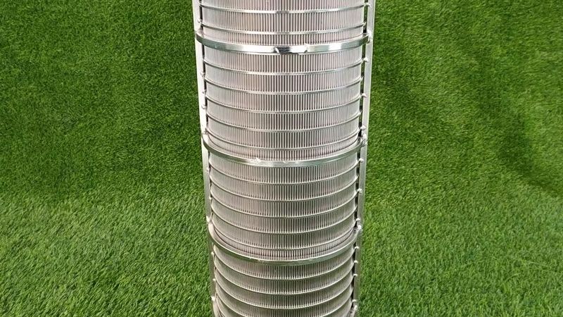 Wedge wire screen cylinders with continuous V-shaped slot openings