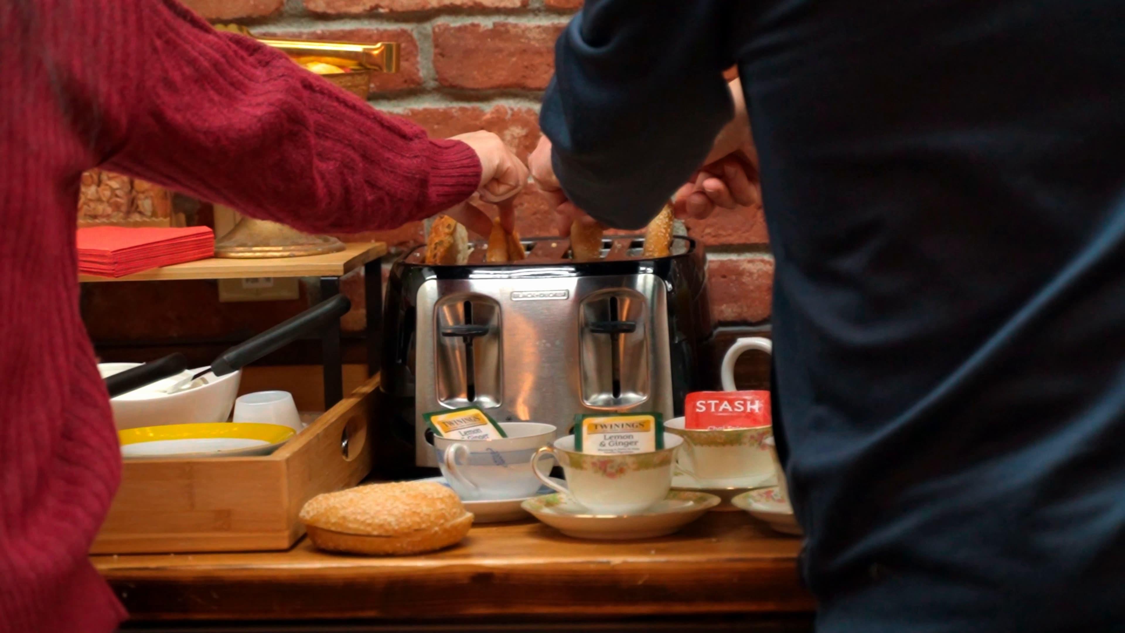 toasting bagels