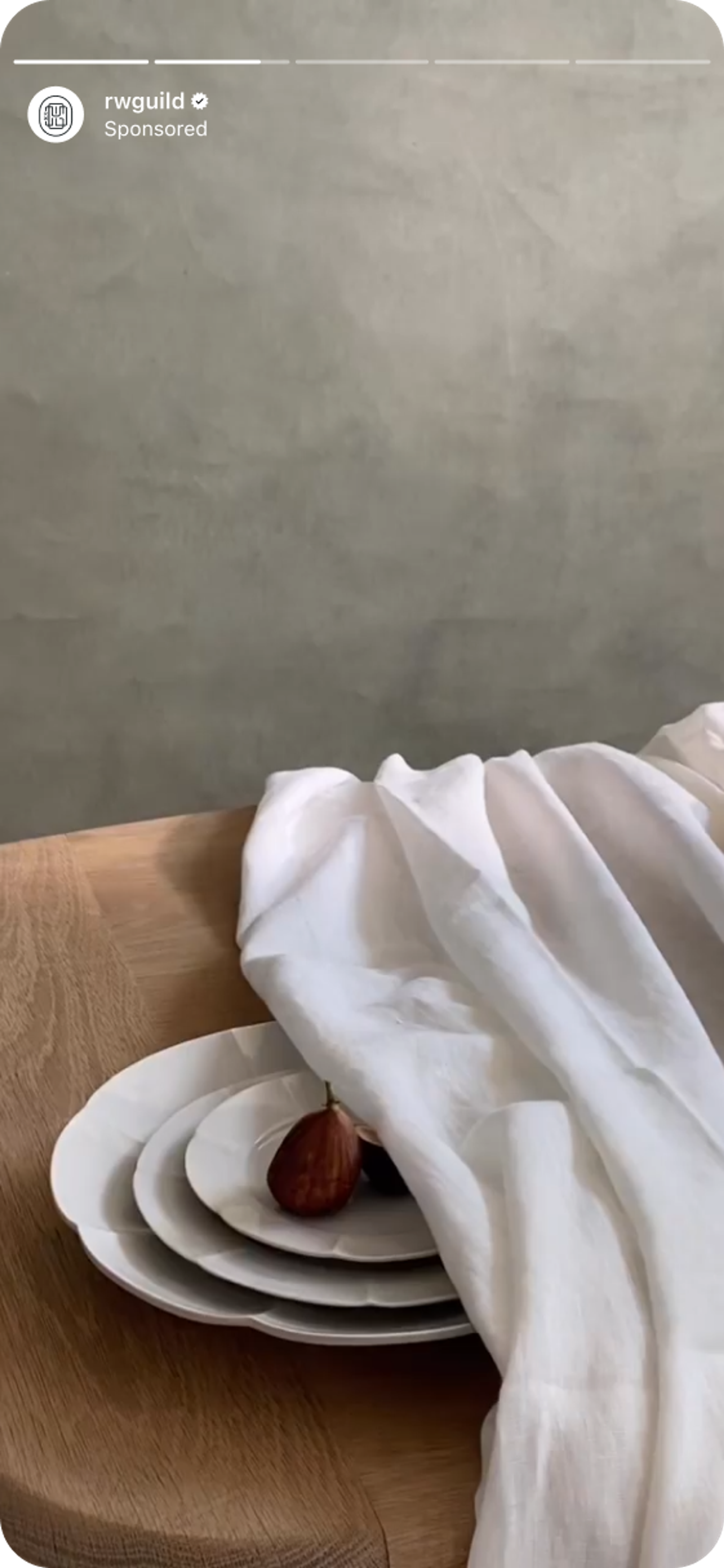 Roman and Williams Mobile Screen