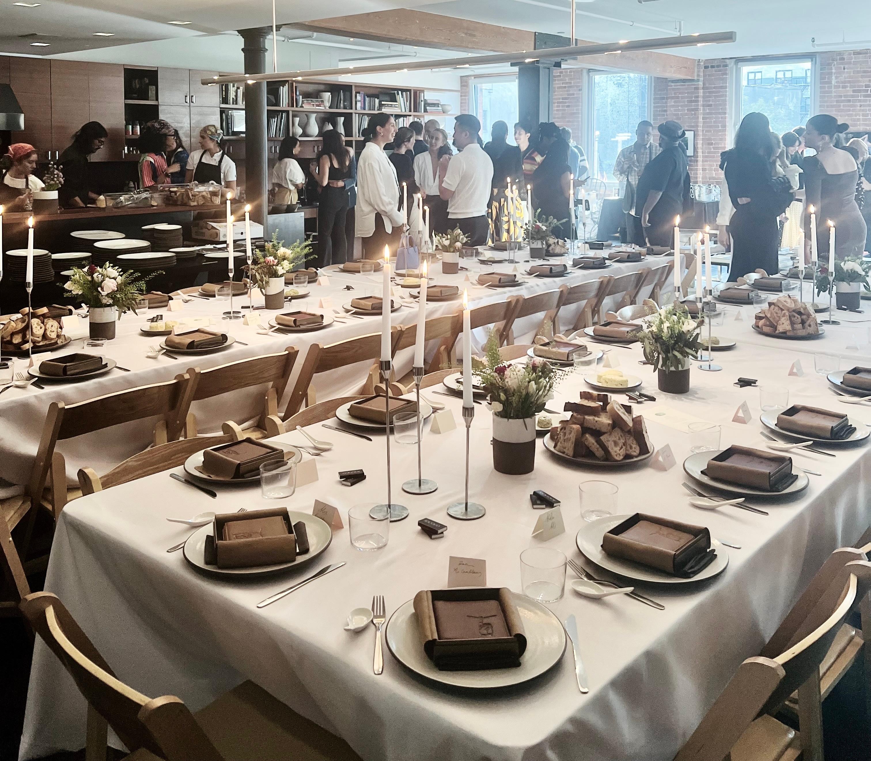 SHELLY DINNER PARTY CROWD TABLE