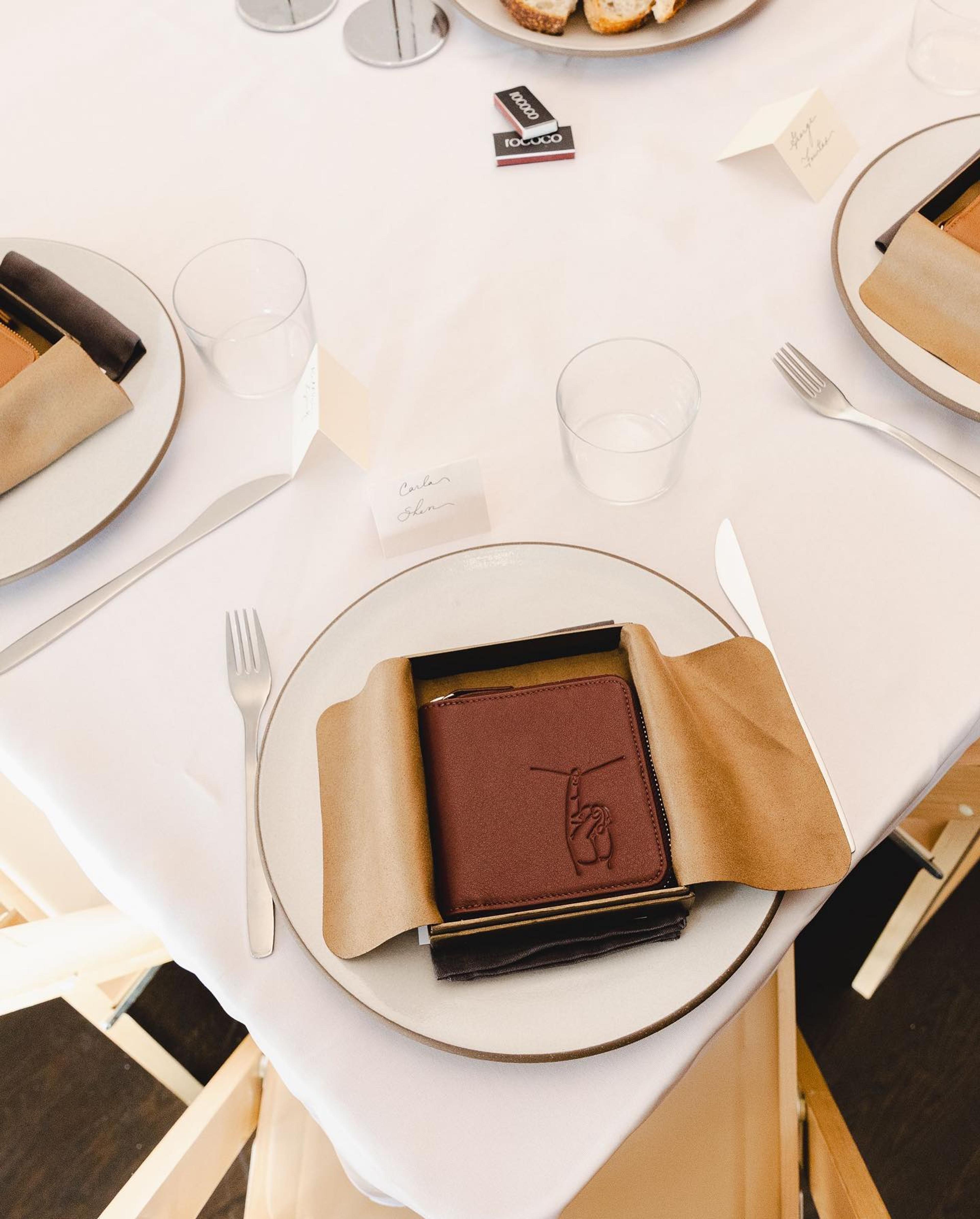 LEATHEROLOGY ON DINNER PARTY PLATE