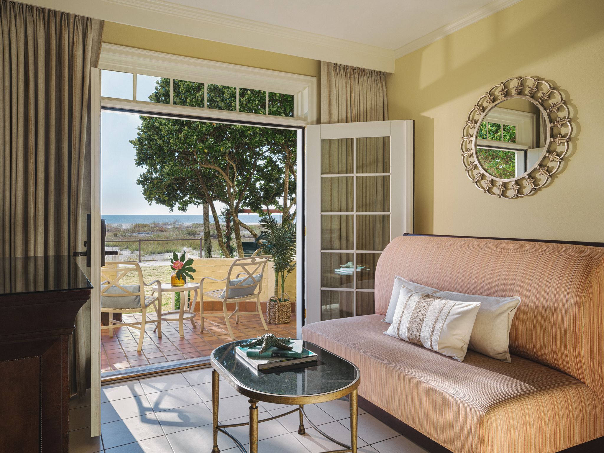 Beach, Bed & Breakfast