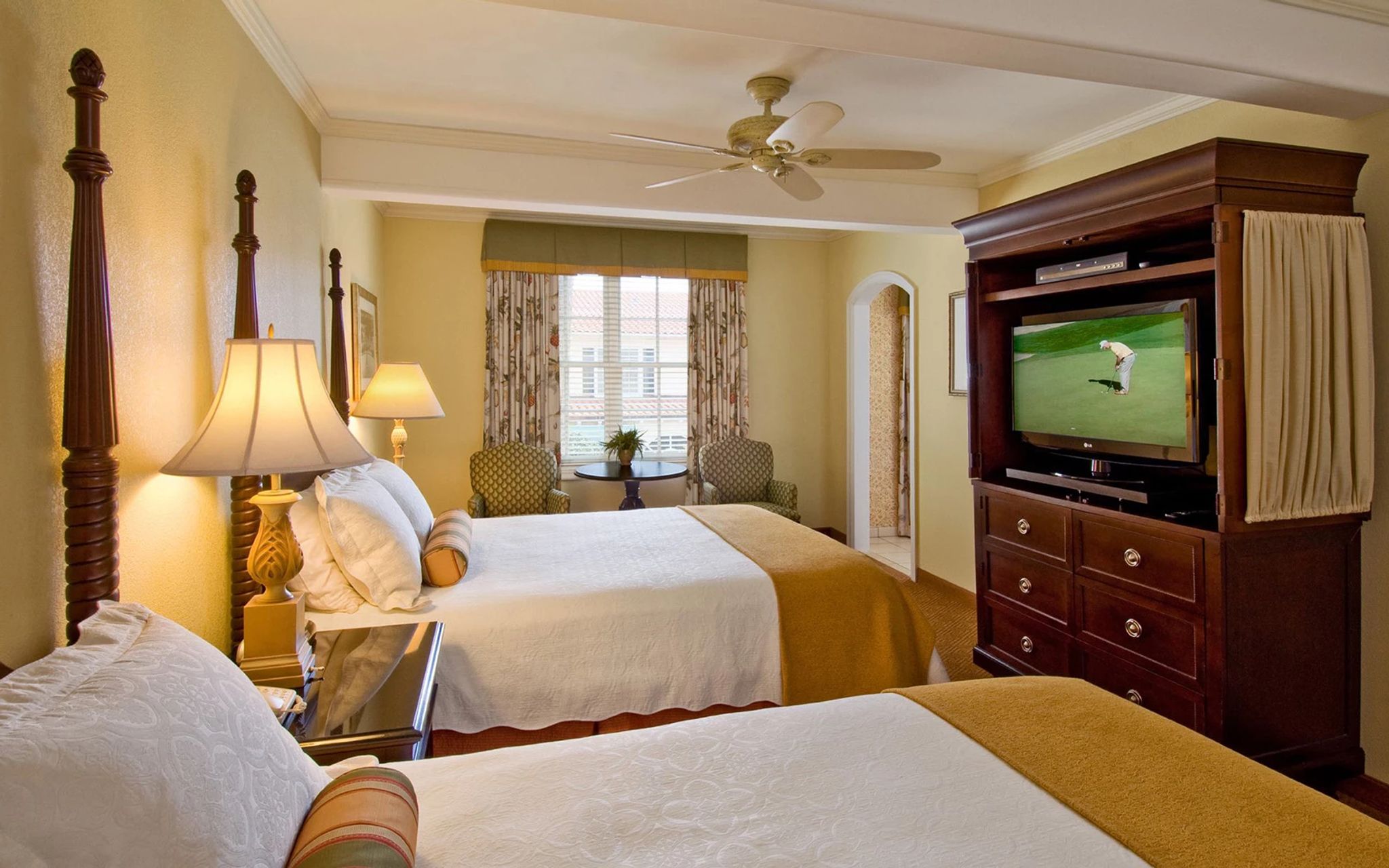 rooms & suites
