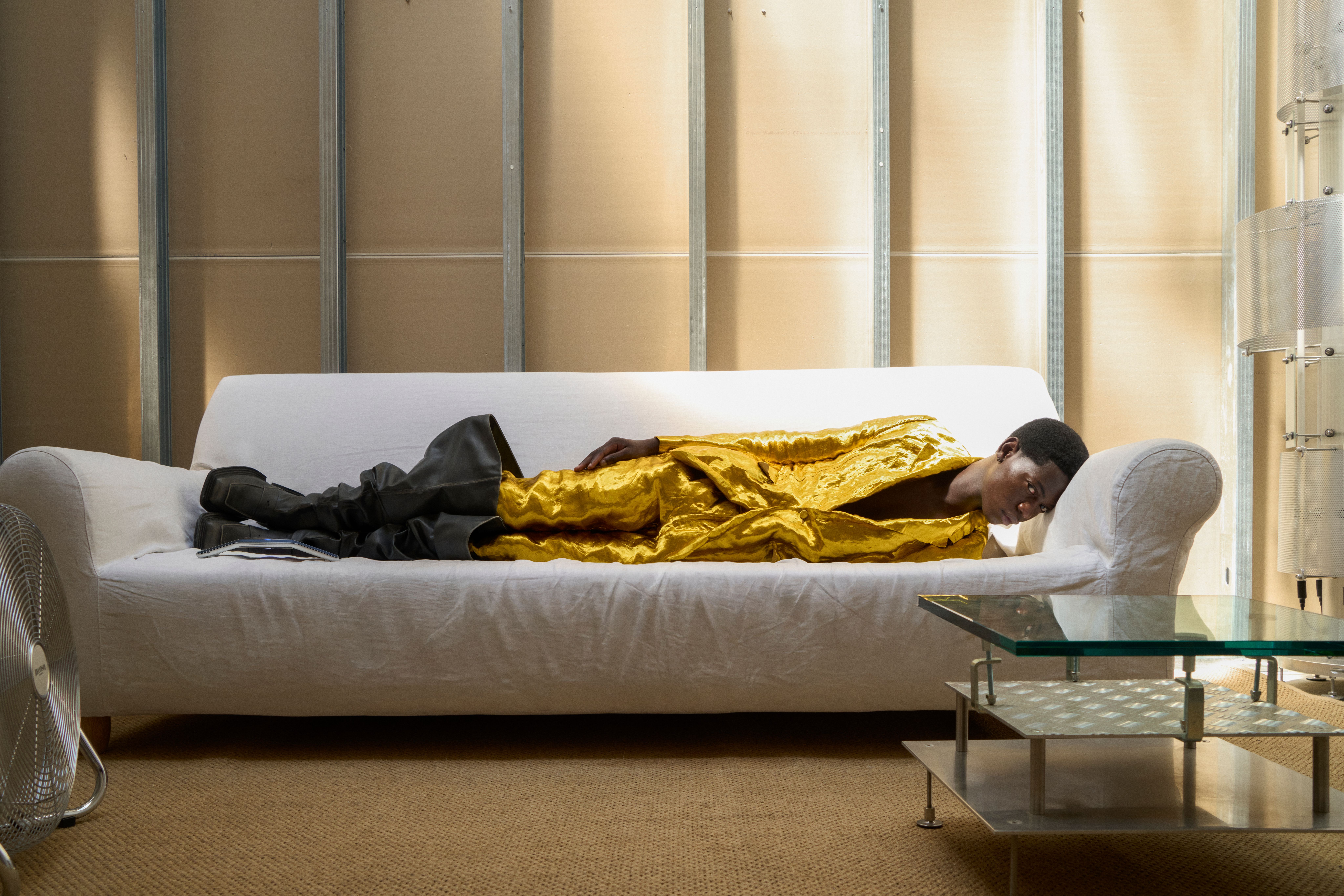 Jacket and trousers Gabriela Hearst, Boots Untitlab | Location: Galleria Matta