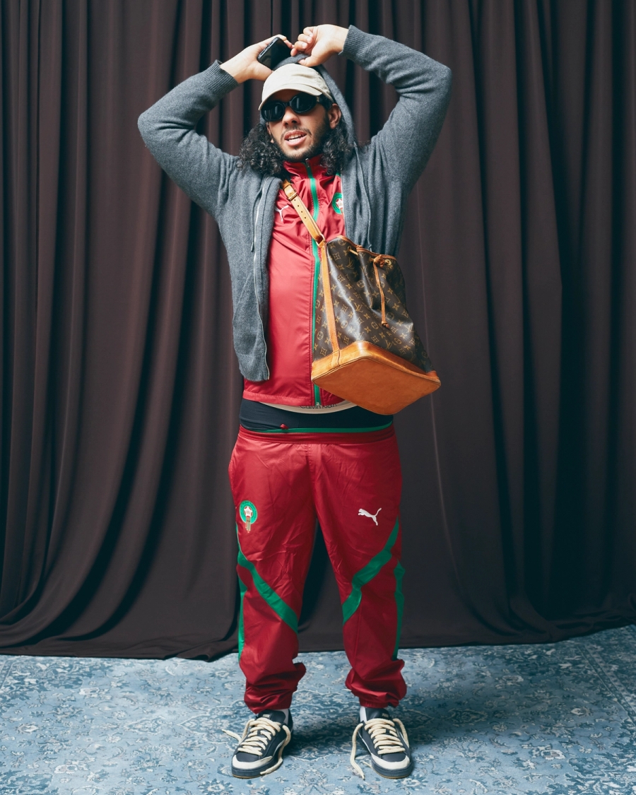 Tracksuit & Shoes Puma, Cardigan & Sunglasses Celine, Cap vintage, Bag Louis Vuitton