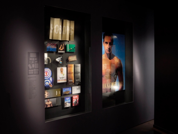 Left to right: Dirk Van Saene invitations in The Antwerp Six at MoMu – Fashion Museum Antwerp, 2026, © MoMu Antwerp, Photo: Stany Dederen | Ann Demeulemeester invitations in The Antwerp Six at MoMu – Fashion Museum Antwerp, 2026, © MoMu Antwerp, Photo: Stany Dederen | Dirk Bikkembergs invitations in The Antwerp Six at MoMu – Fashion Museum Antwerp, 2026, © MoMu Antwerp, Photo: Stany Dederen