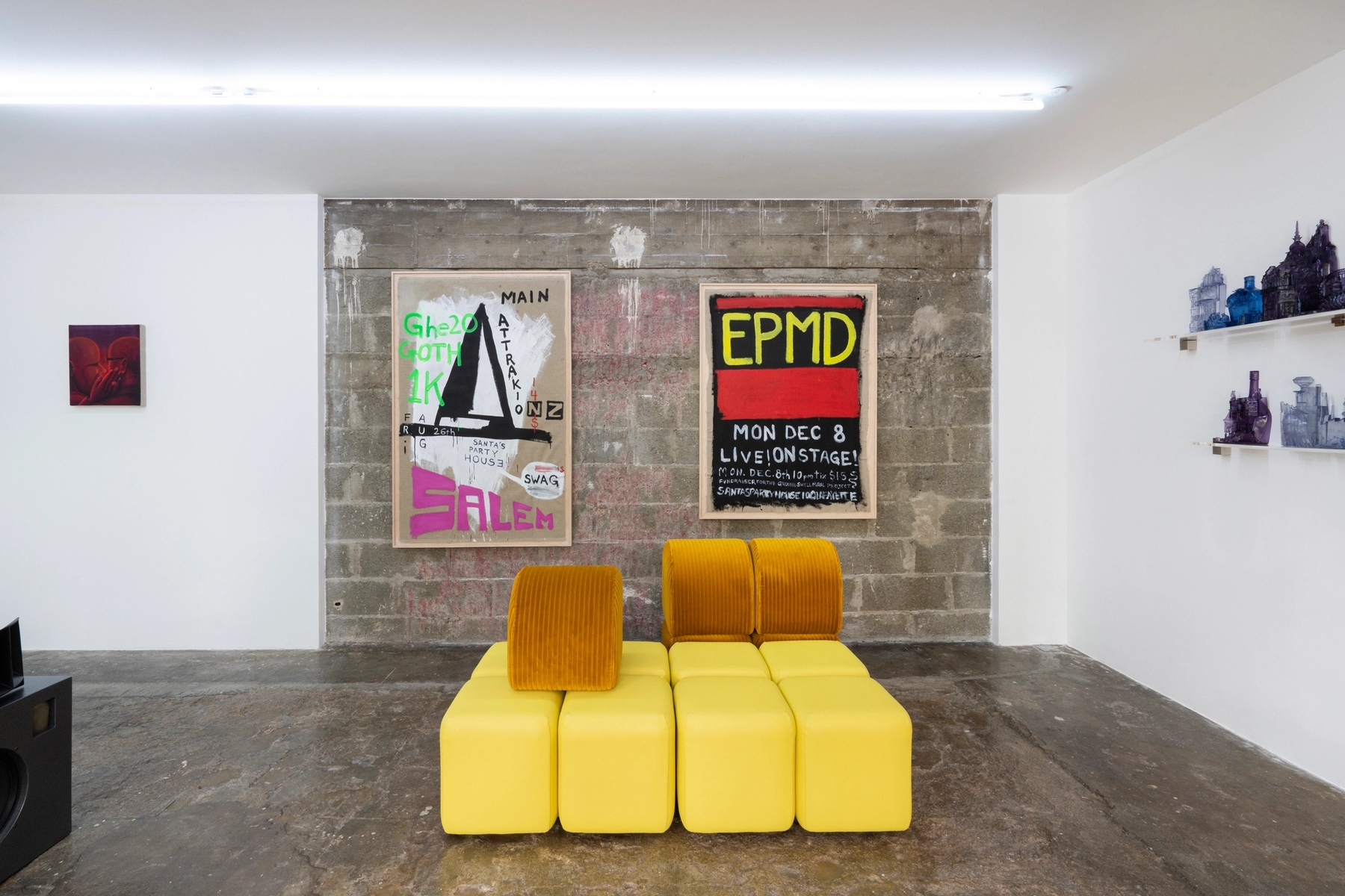 From Left to Right: JONNY NEGRON, Careless Whisper, 2021, Acrylic on linen / SPENCER SWEENEY, SALEM Party Painting (SS 811), 2011, Acrylic and oil on canvas / SPENCER SWEENEY, EPMD Party Painting (SS 819), 2011, Acrylic and oil on canvas / RAFAEL DE CÁRDENAS
Sofa, 2021, Couch / GENEVIEVE GOFFMAN, Liquor bottle, 2021, Resin, 2021