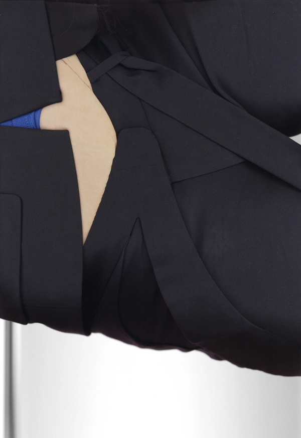 Top Sia Arnika, Suit Ottolinger, Earrings Lorette Colé Duprat