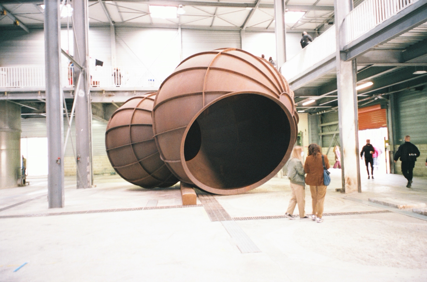 Anish Kapoor - Intersection