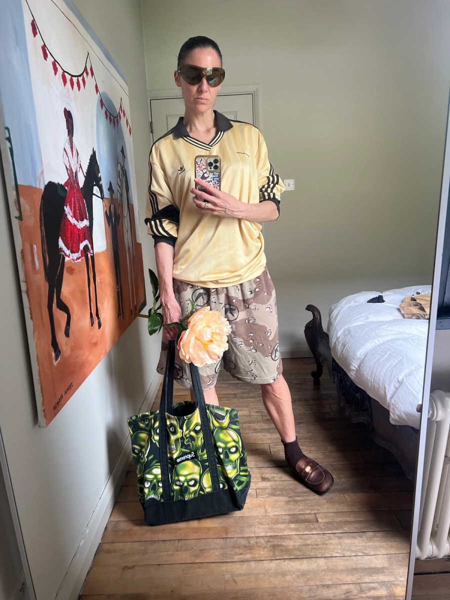 Bag Supreme, Top Wales Bonner X Adidas, Shorts Supreme X Aphex Twin, Sunglasses Jean Paul Gaultier, Shoes Miu Miu
