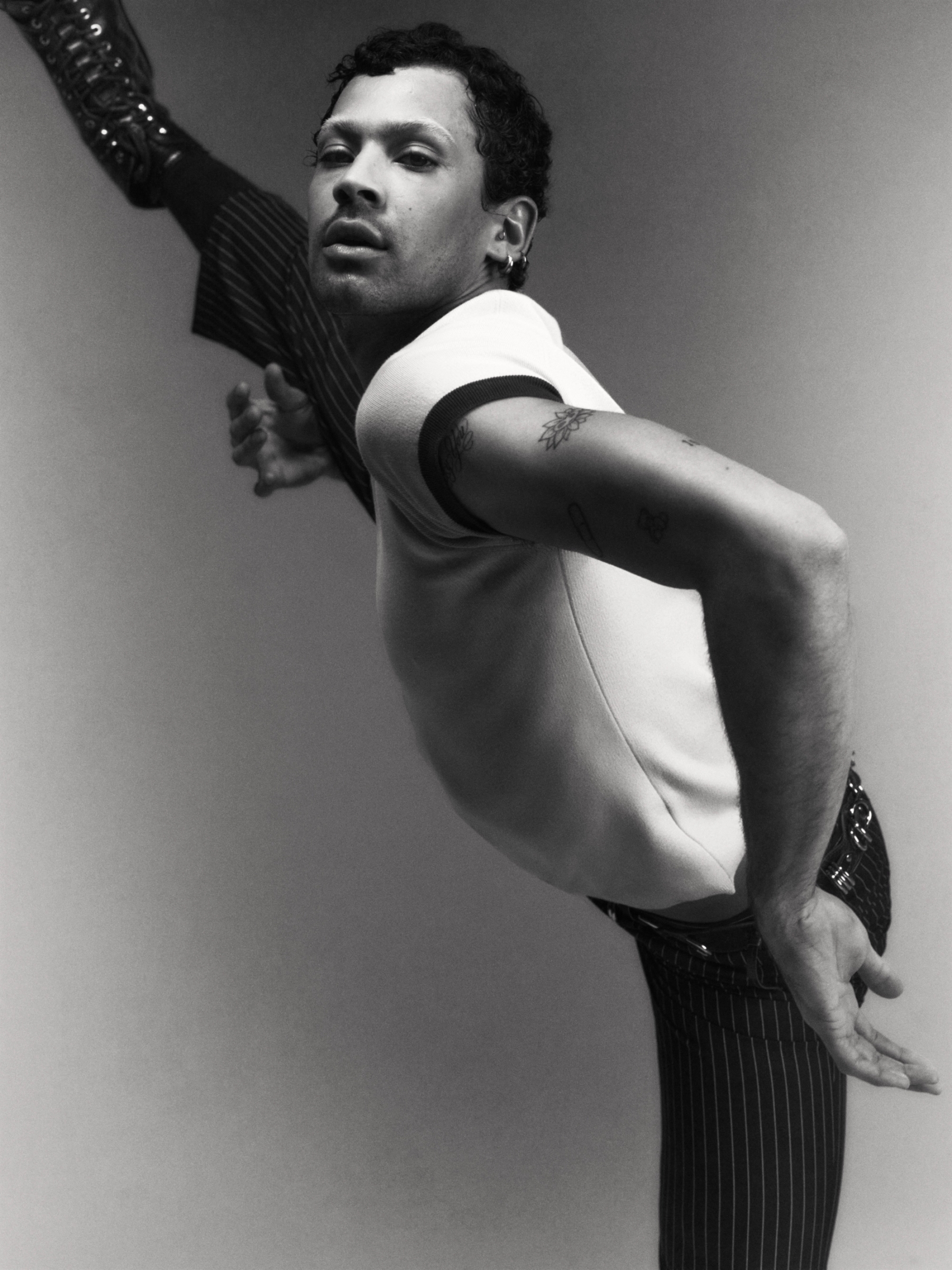 Josiah in Top Versace, Trousers AV Vattev, Belt Isabel Marant, Shoes Versace, all Jewellery model’s own