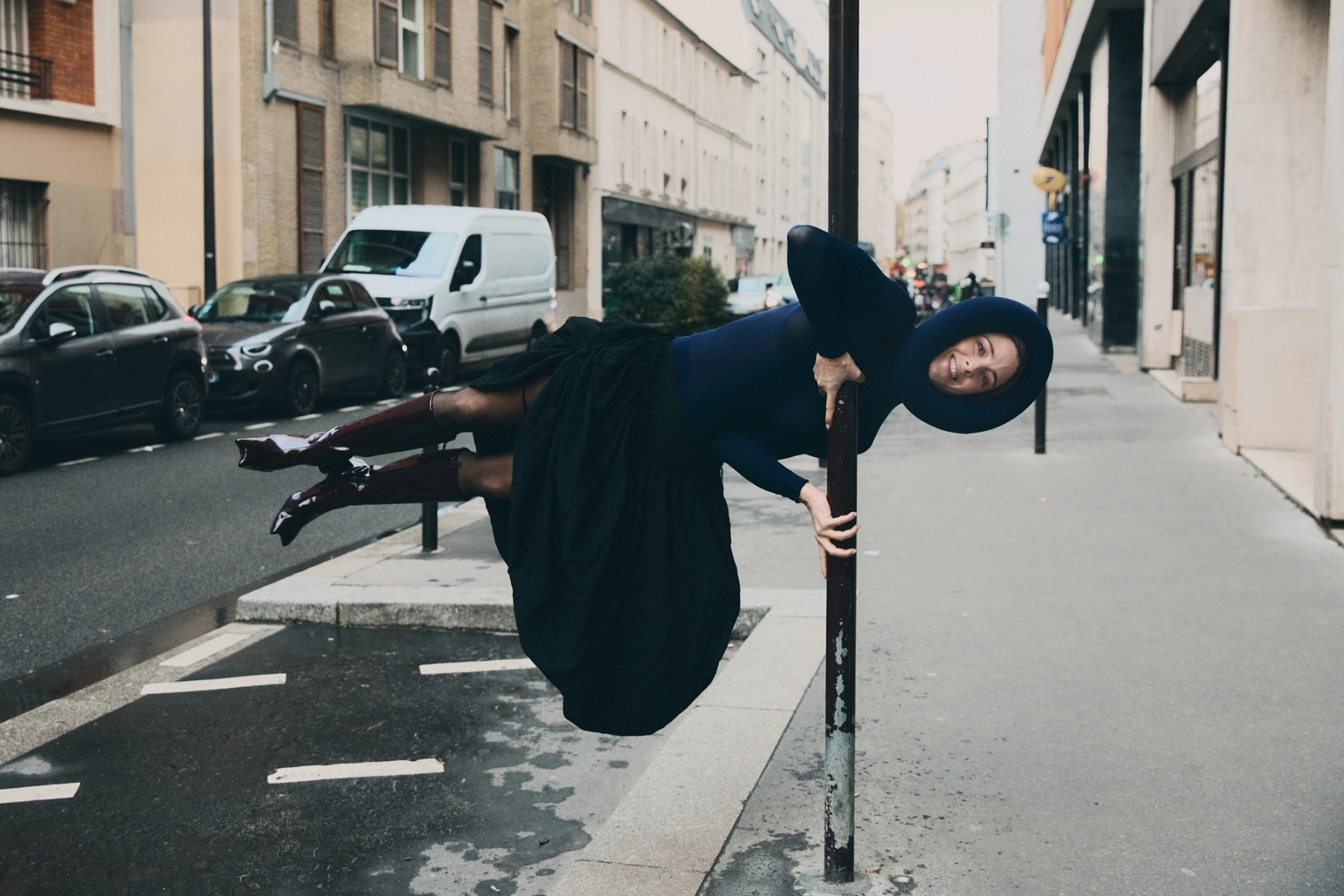 Top Alaïa, Skirt Miista, Shoes Paula Canovas Del Vas