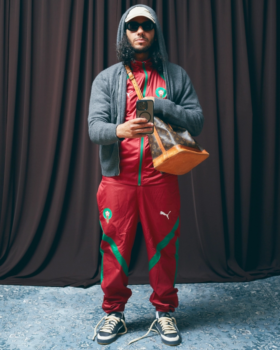 Tracksuit & Shoes Puma, Cardigan & Sunglasses Celine, Cap vintage, Bag Louis Vuitton