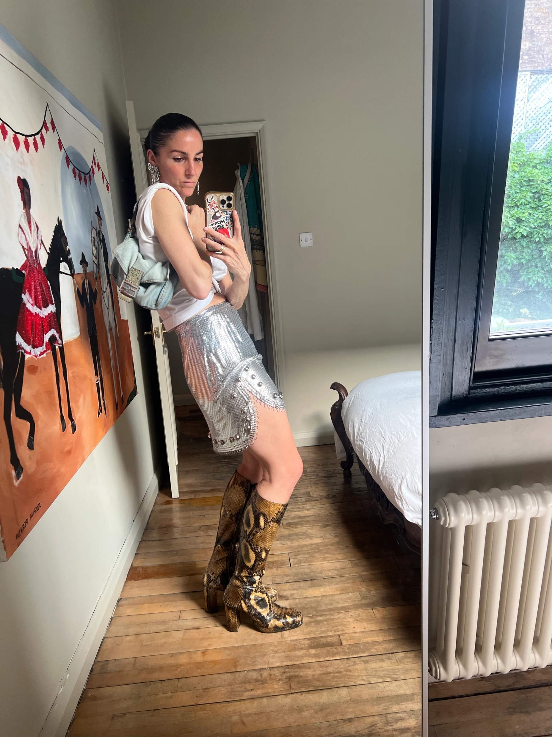 Bag Fendi, Tshirt & Skirt Rabanne, Earrings Isabel Marant, Boots Vintage