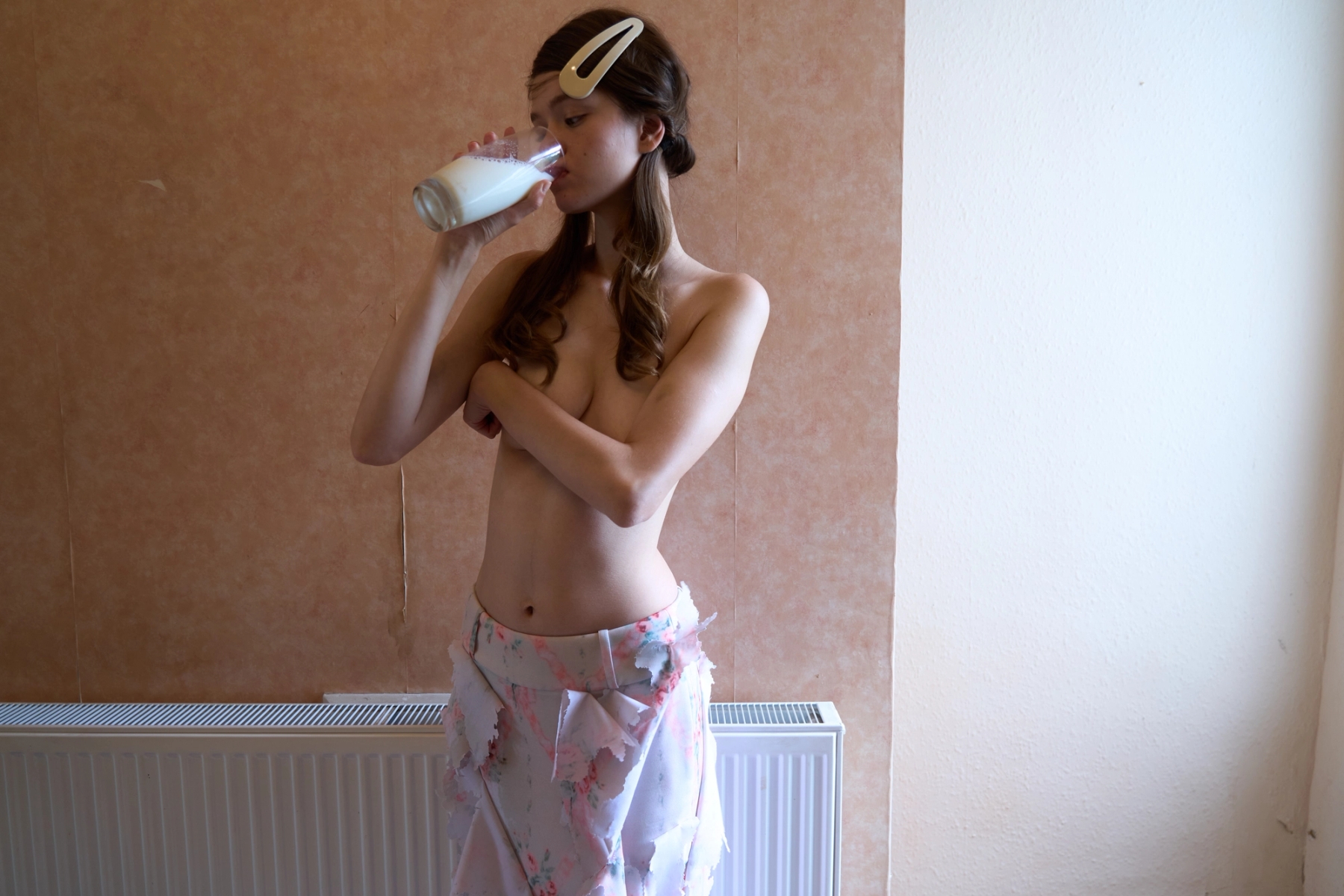 Skirt & Hair Clip: Phoebe Pendergast 