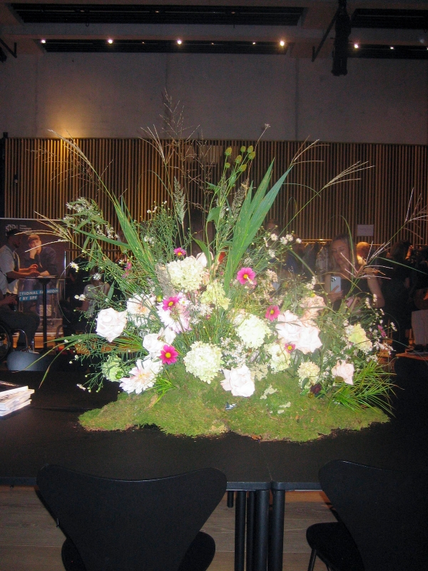 Showroom, HEAD Genève, Gabrielle Huguenot / Showroom, Evora Flower Studio