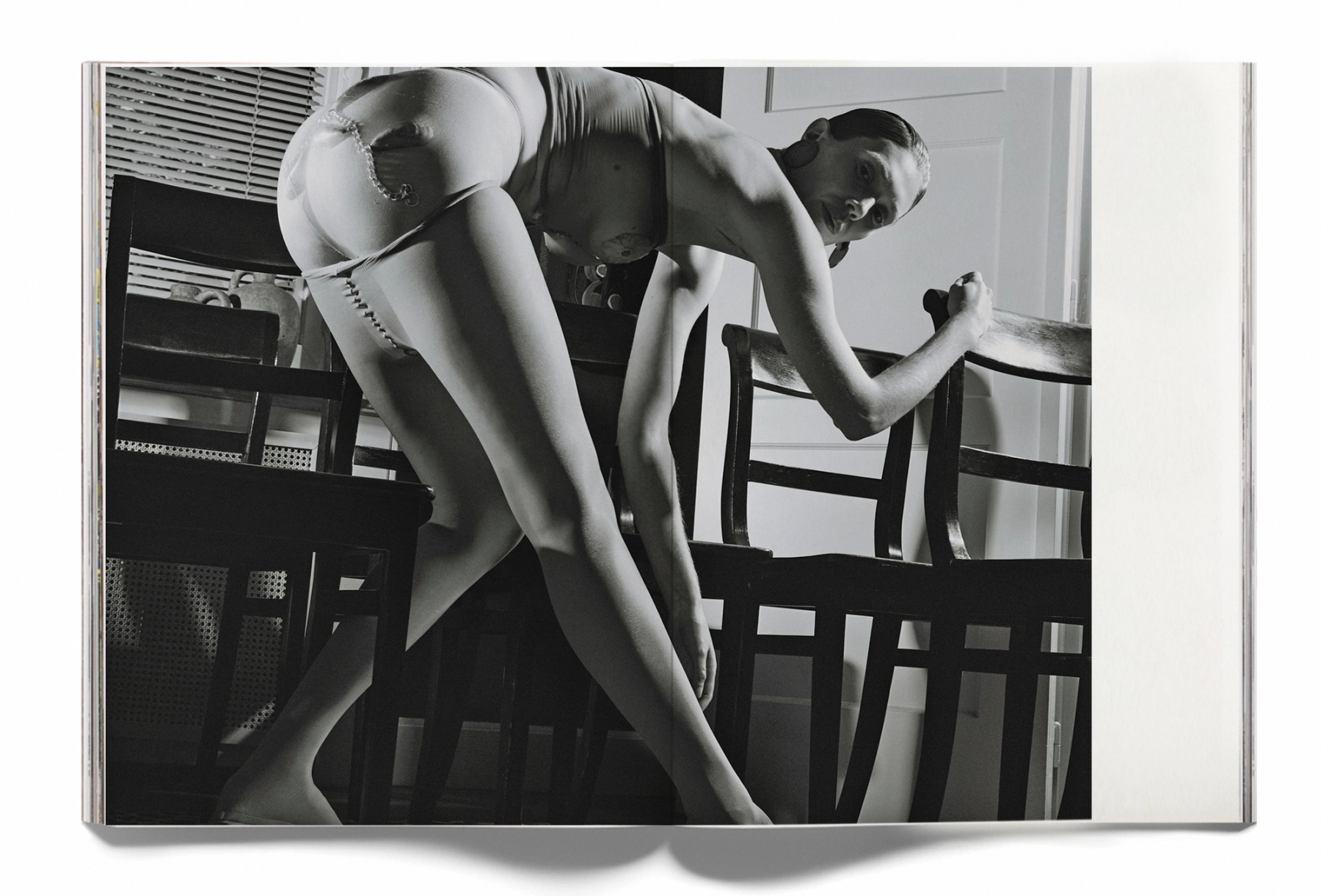 Necklace Wouters & Hendrix, Body adornment dried pineapple, Pantie Falke