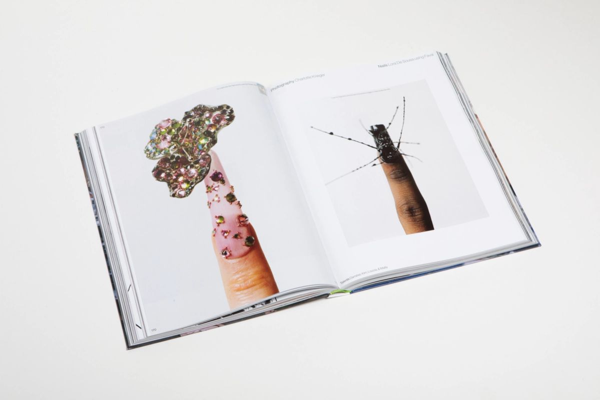 Inside Novembre Issue 18: Nails by Charlotte Krieger & Lora De Sousa