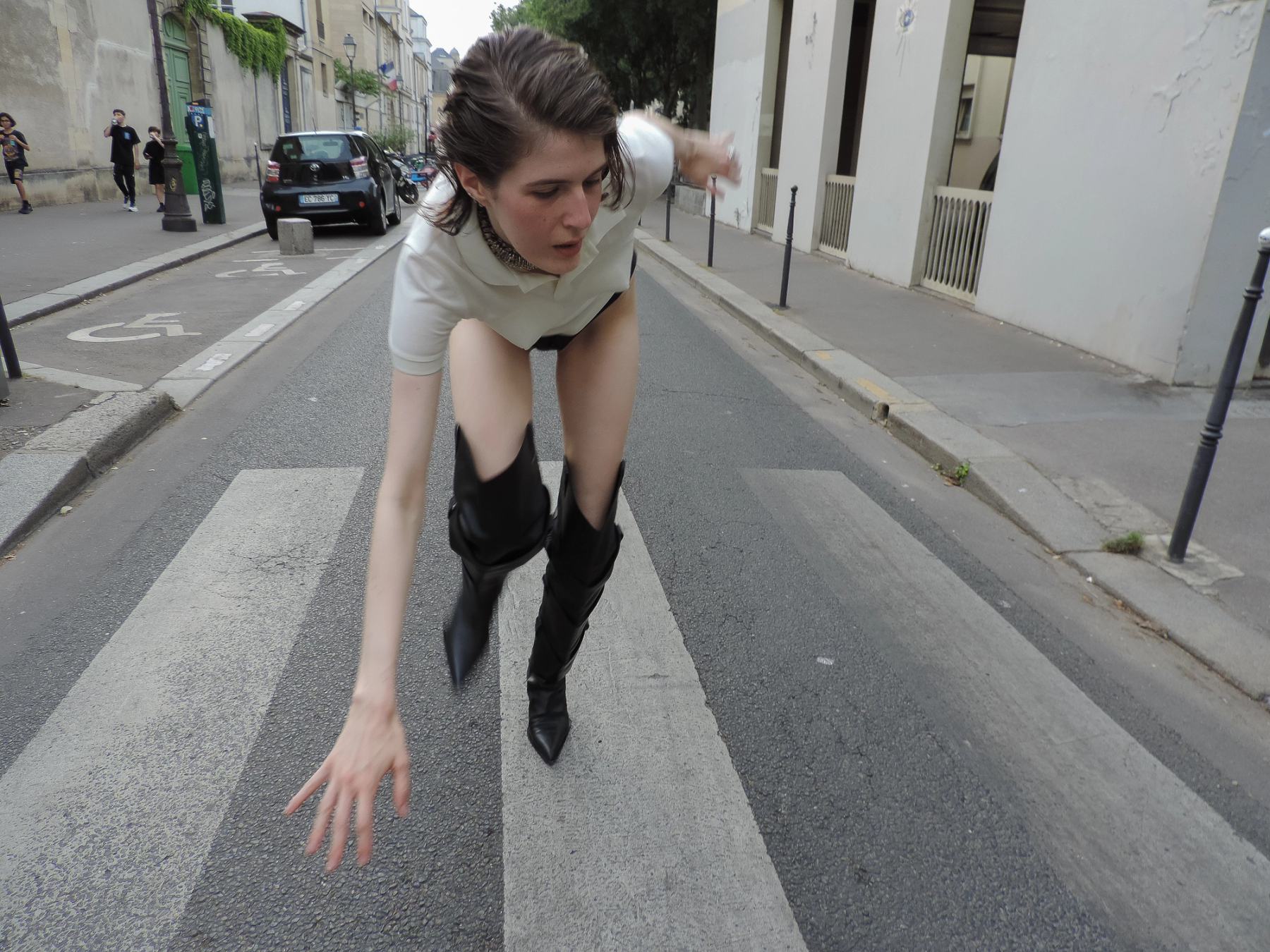 Top & Panty Vaquera, Boots Laruicci, Ring Camille Surault