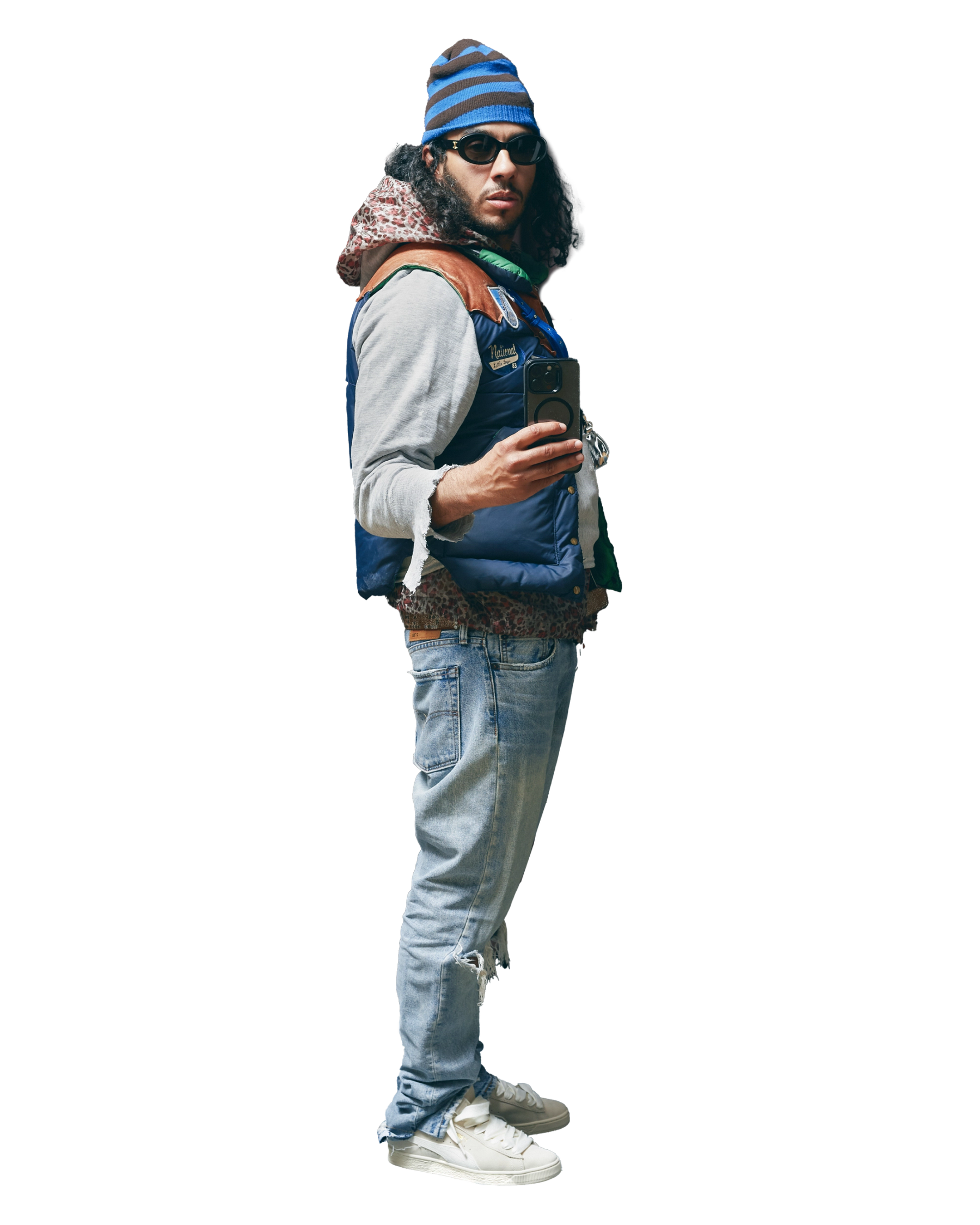 Shirt Dries Van Noten, Hoodie, Jacket & Beanie vintage, Jeans Levi’s vintage , Shoes Puma, Sunglasses Celine